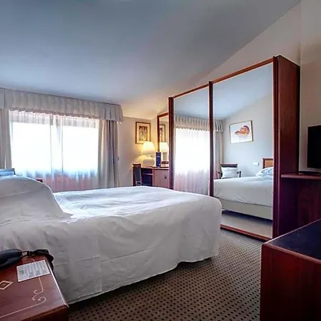 Hotel Arli Business And Wellness 3*