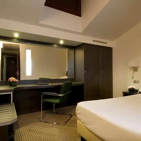 Arli Business And Wellness Otel Bergamo